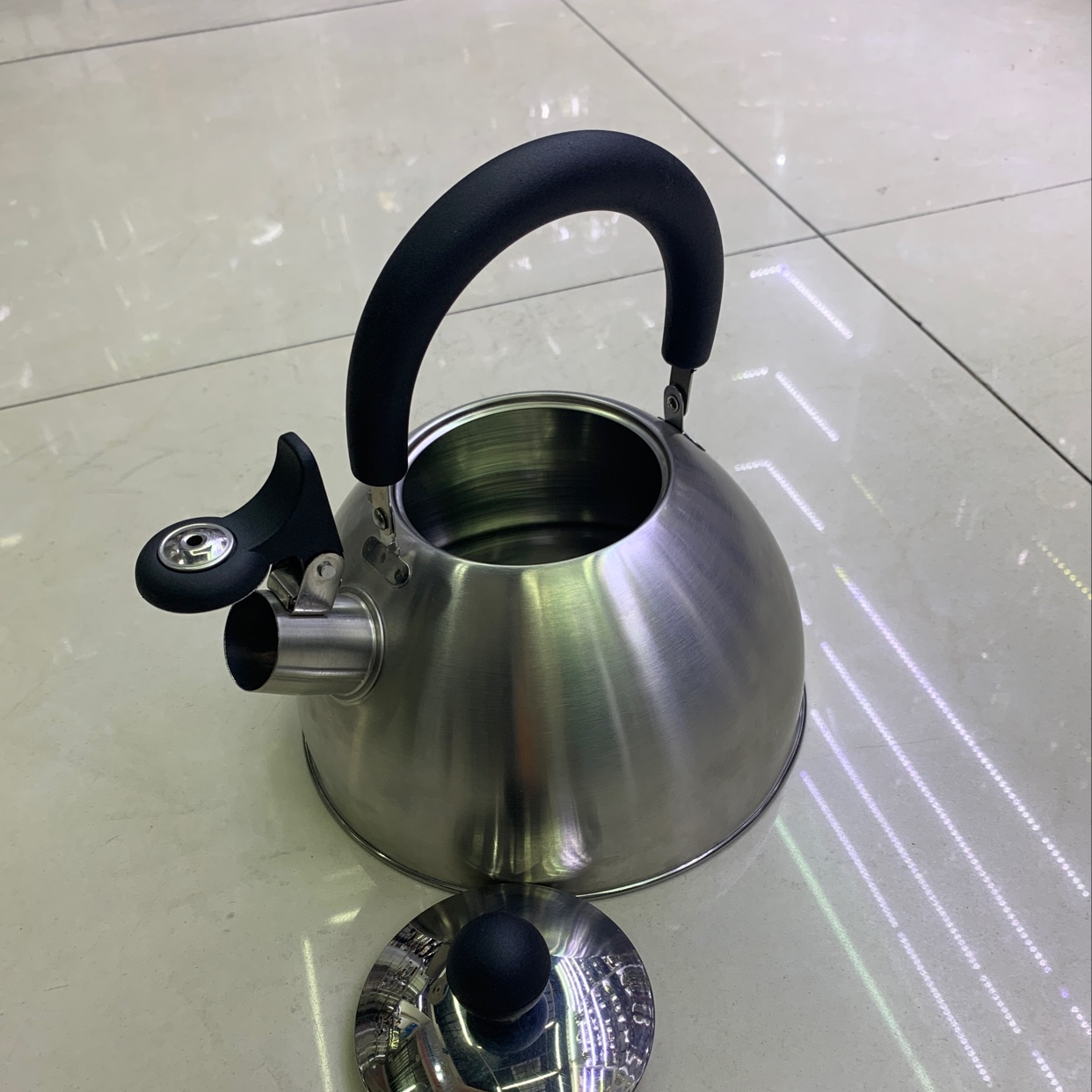 Stainless steel water bottle Specification image