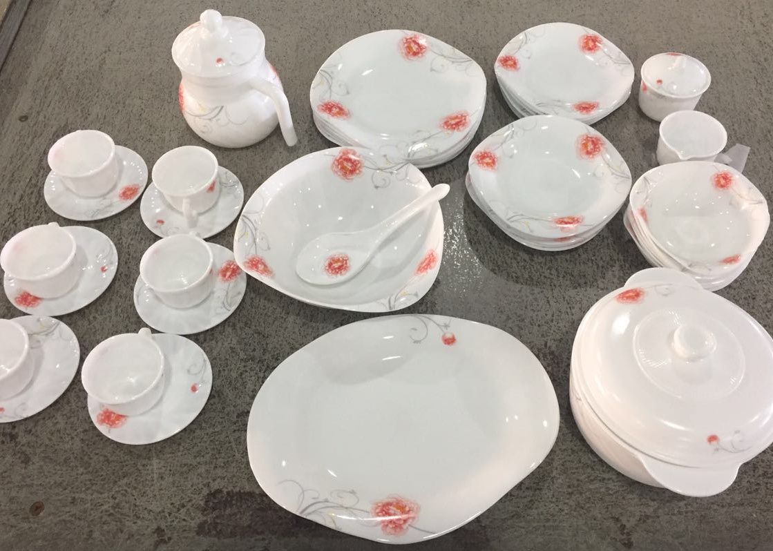 Yiwu Good Goods 47-head Tableware Yiwu Good Goods Tempered Glass Tableware Opal glass set detail image 1