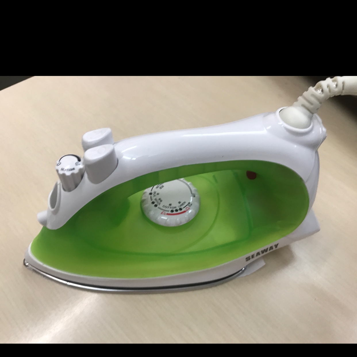 Household steam iron, iron, ironing machine thumbnail