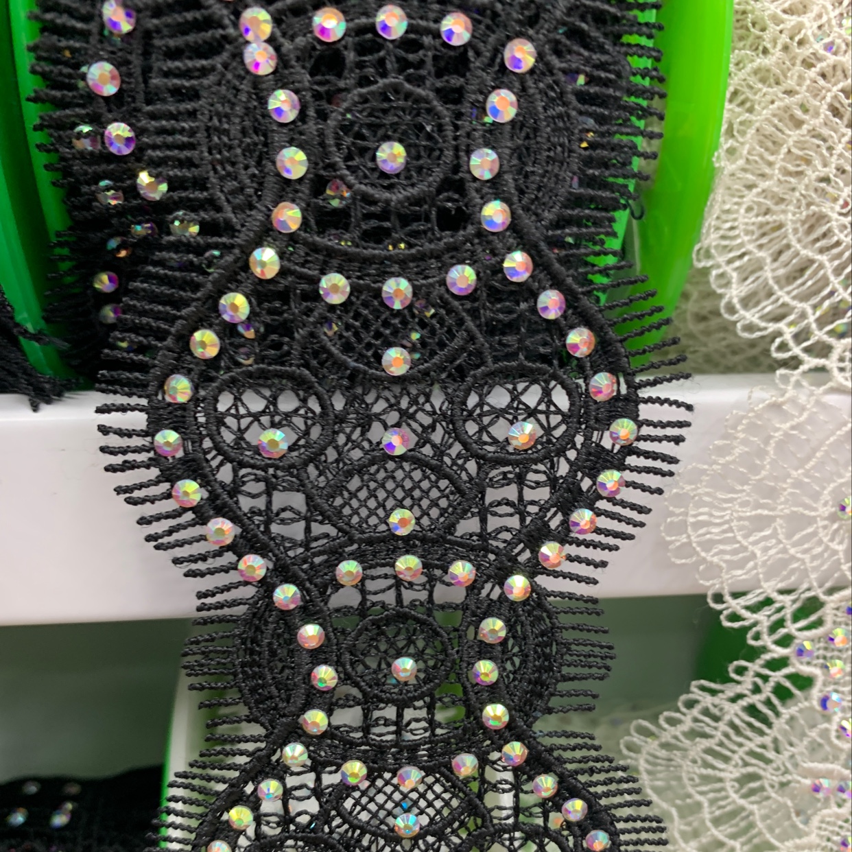 花边