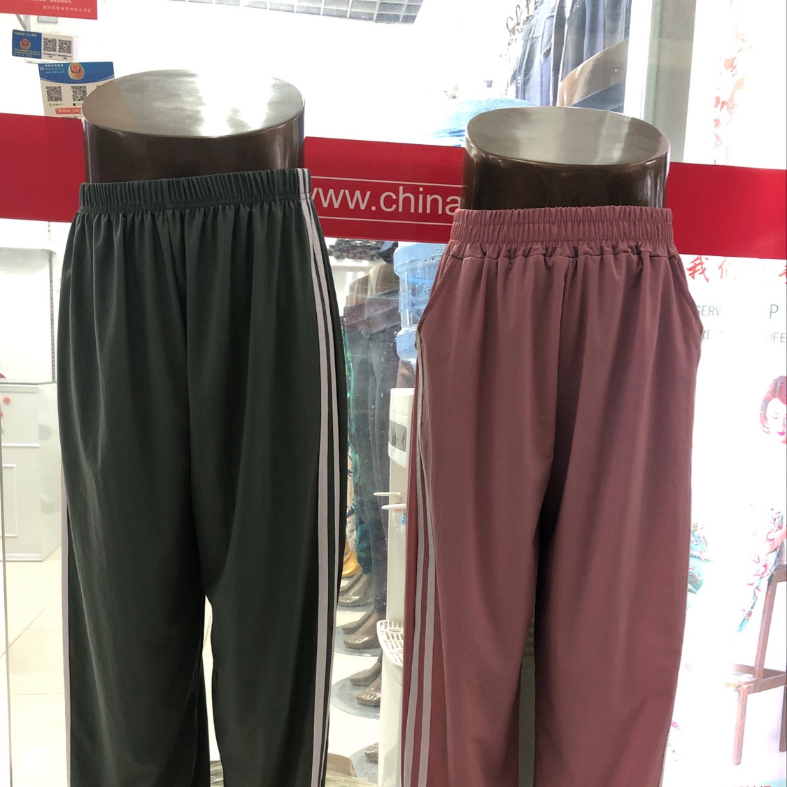 裤子产品图