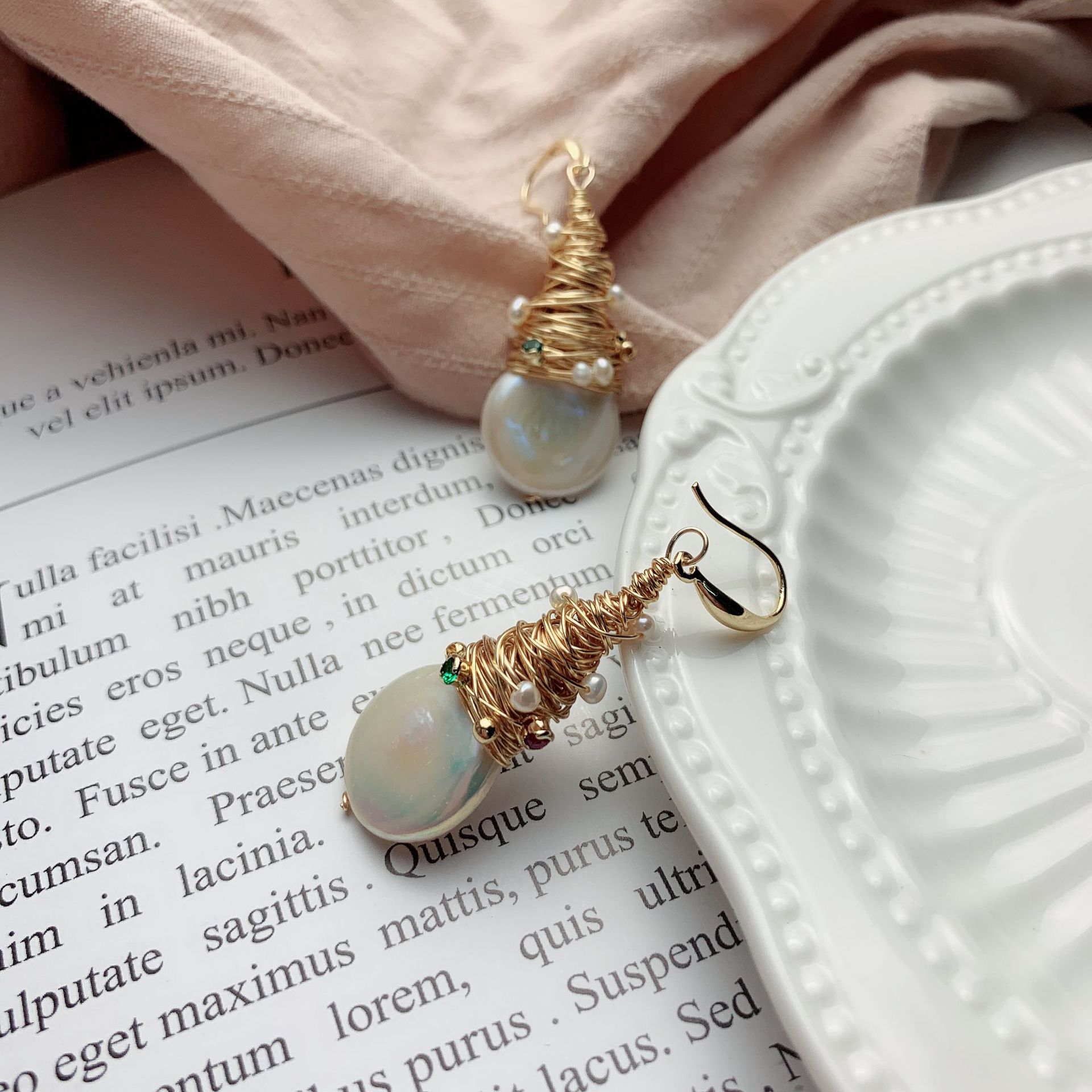 Yiwu Selection natural Baroque button beads versatile temperament jewelry handmade designer earrings