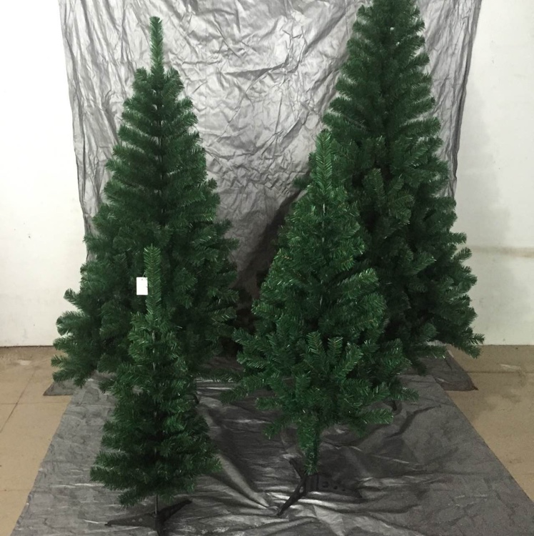 Luxurious Christmas tree details Picture