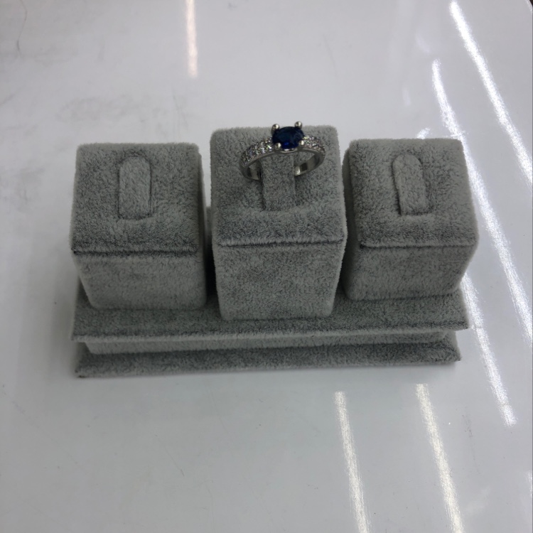 Ice flower velvet ring box, stud box, earring box, pendant box, bracelet box, necklace box, handchain box, high-end jewelry storage box, set box, jewelry box, gift box, packaging box, watch box, and various jewelry display props details Picture