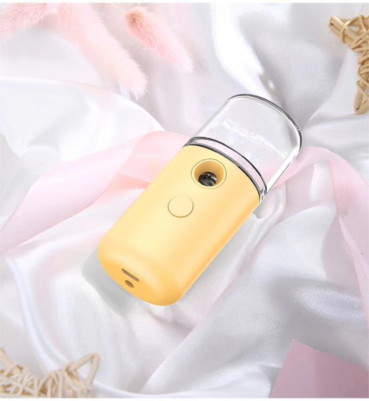补水仪/加湿器白底实物图