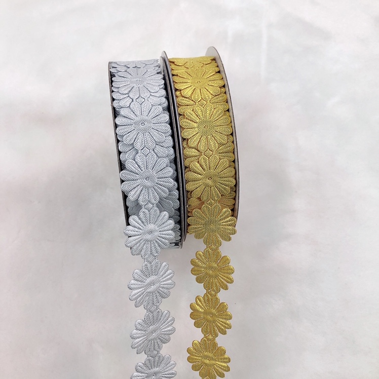 Clothing accessories scarf handicrafts can be used ultrasonic lace manufacturers direct marketing chrysanthemum lace