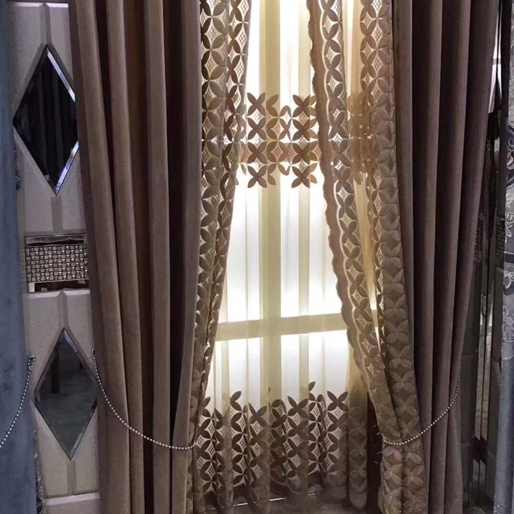 Velvet Splicing Lace Double Application Scenario