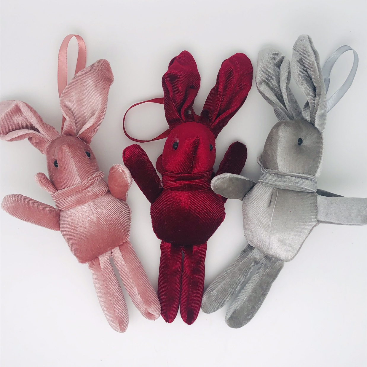 Plush toy pendants, rabbit keychains, hanging decorations, wishing rabbit claw machines, clothing accessories, wedding scattering gifts for women