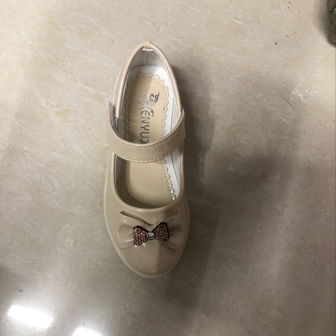 好望脚鞋业 外贸批发中童大童女童鞋 新品上市公主鞋凉鞋图