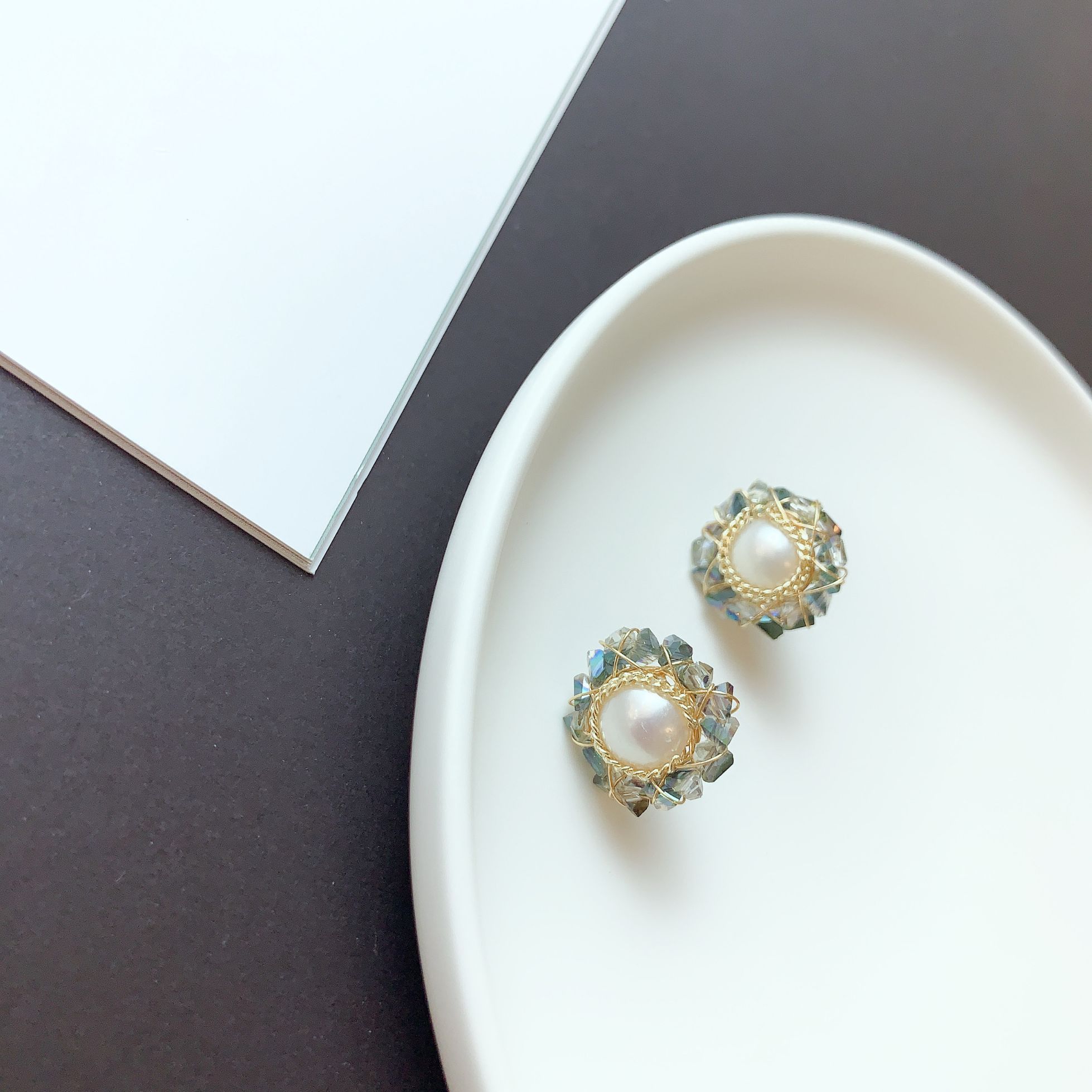 Yiwu Selection new Korean version of light luxury hand winding earrings simple 925 silver needle temperament jewelry thumbnail