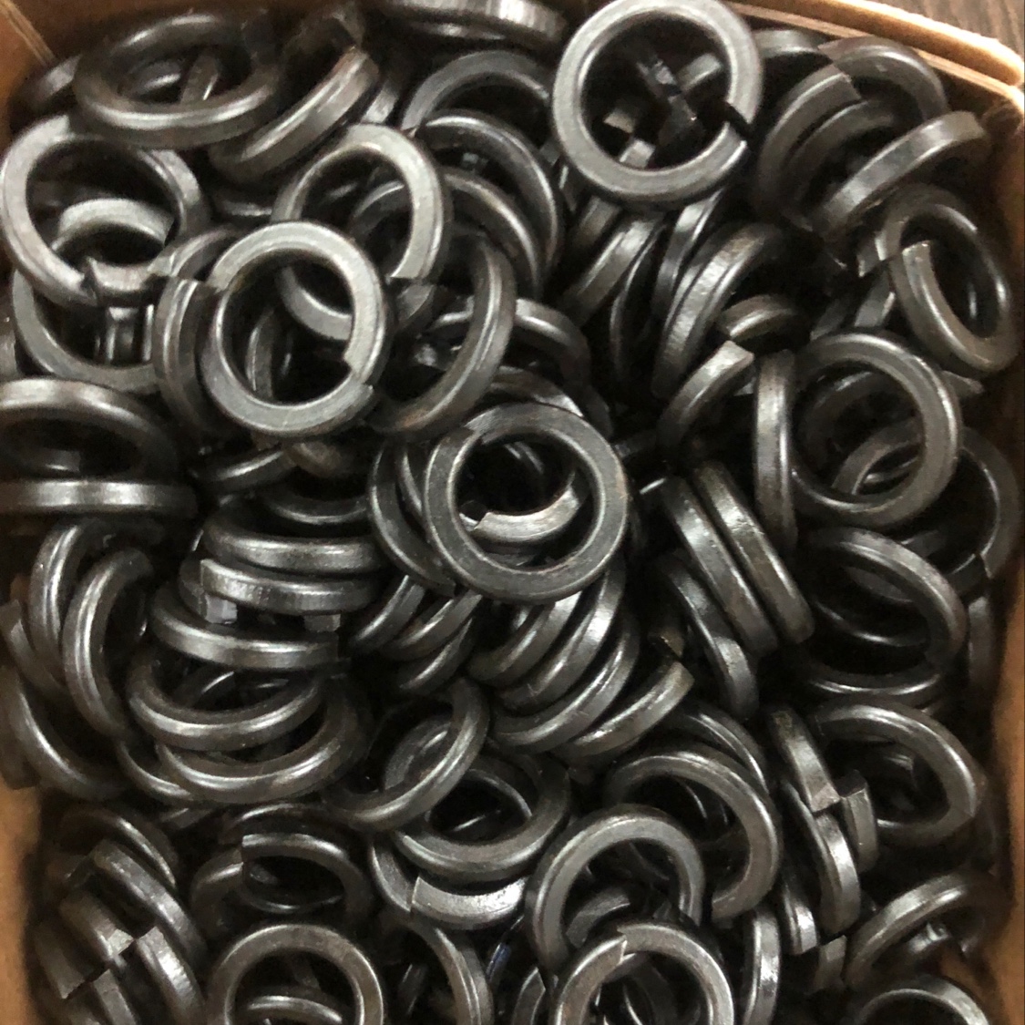 12毫米弹簧垫圈GB3-76紧固件