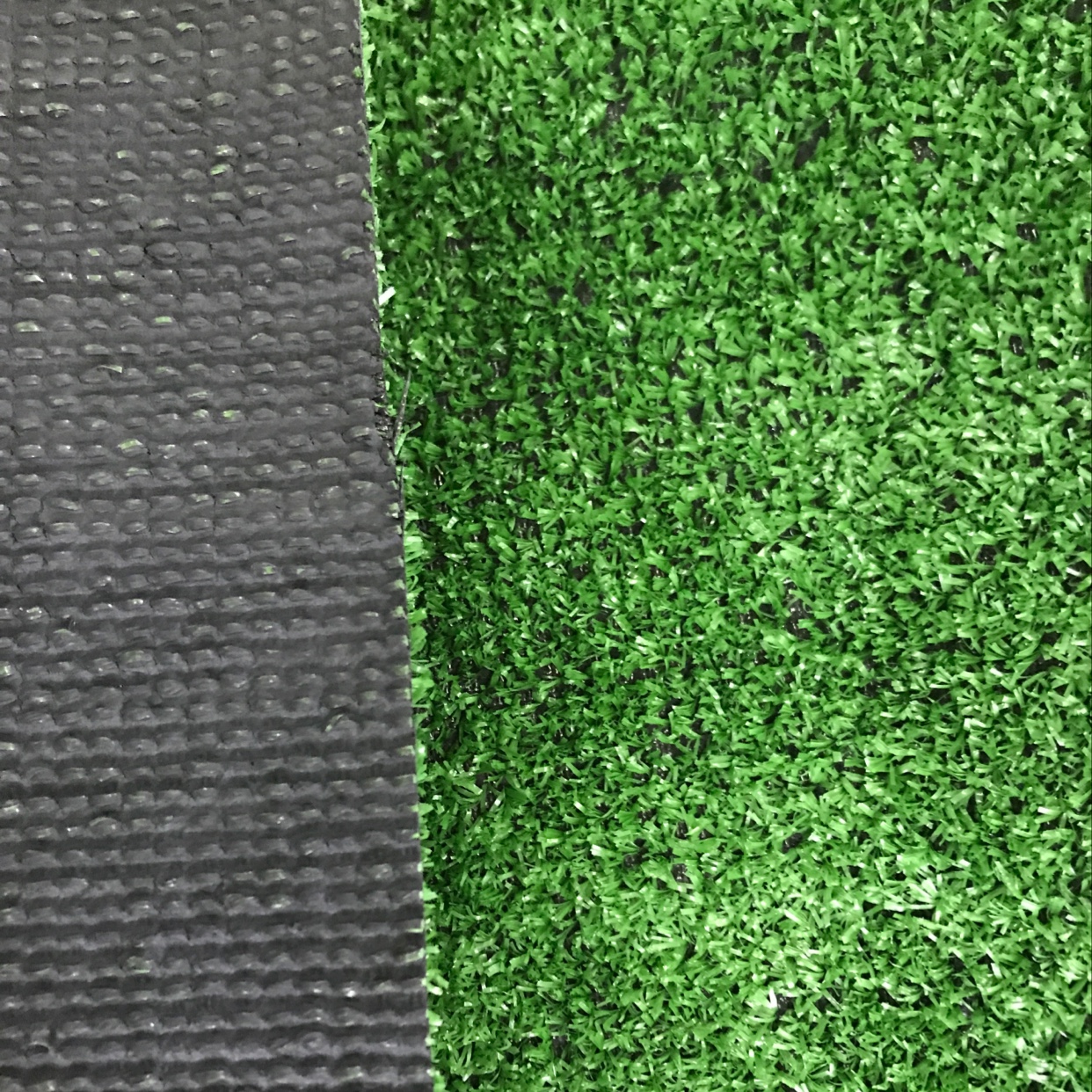 Artificial turf, simulated turf, sports turf, landscape turf, engineering fence grass, artificial turf, greening, satellite aerial photography turf Specification image
