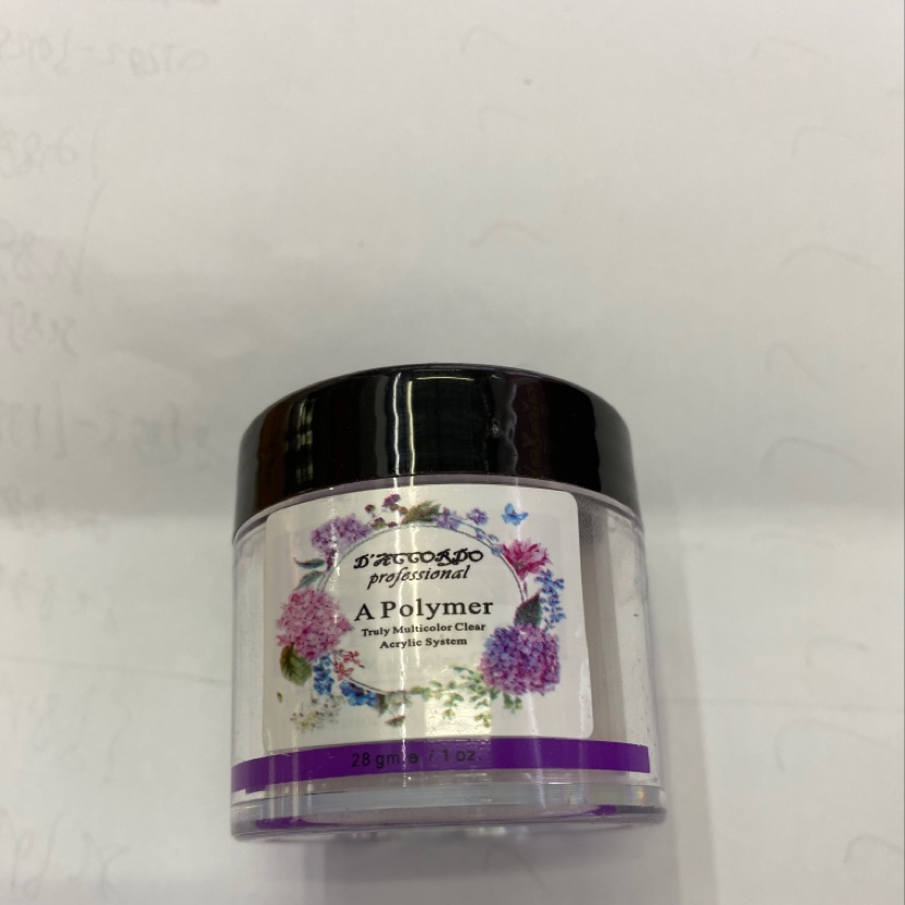 美甲水晶粉白色