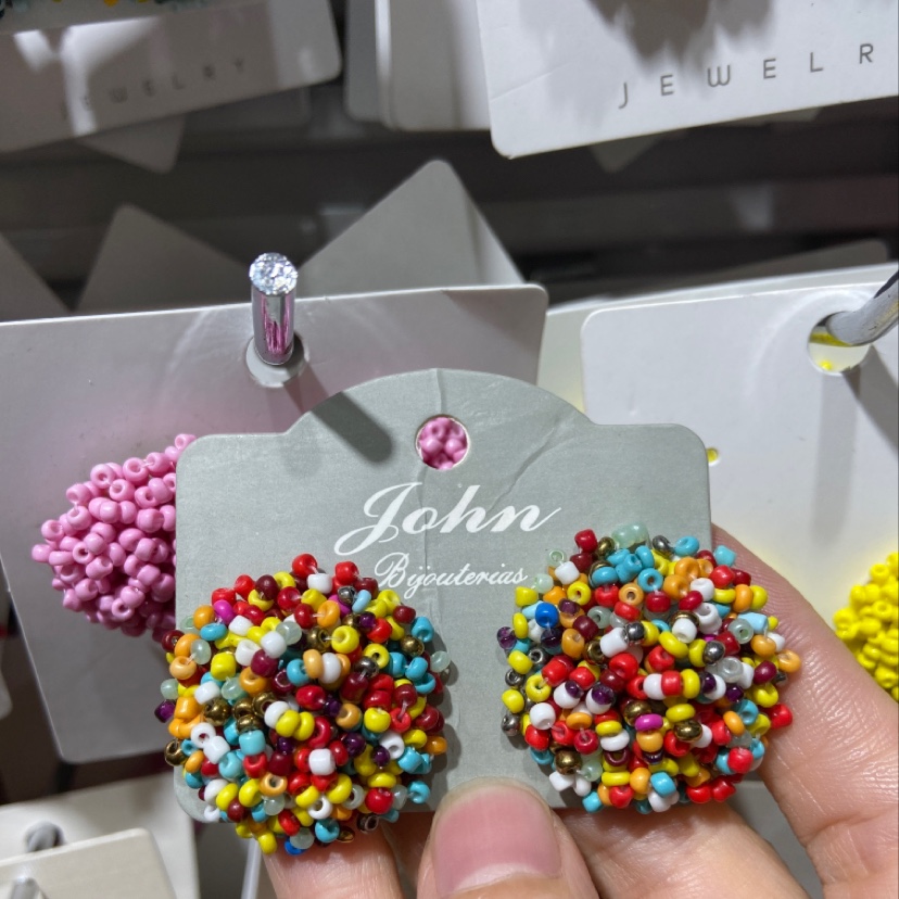 Rice bead earrings details Picture