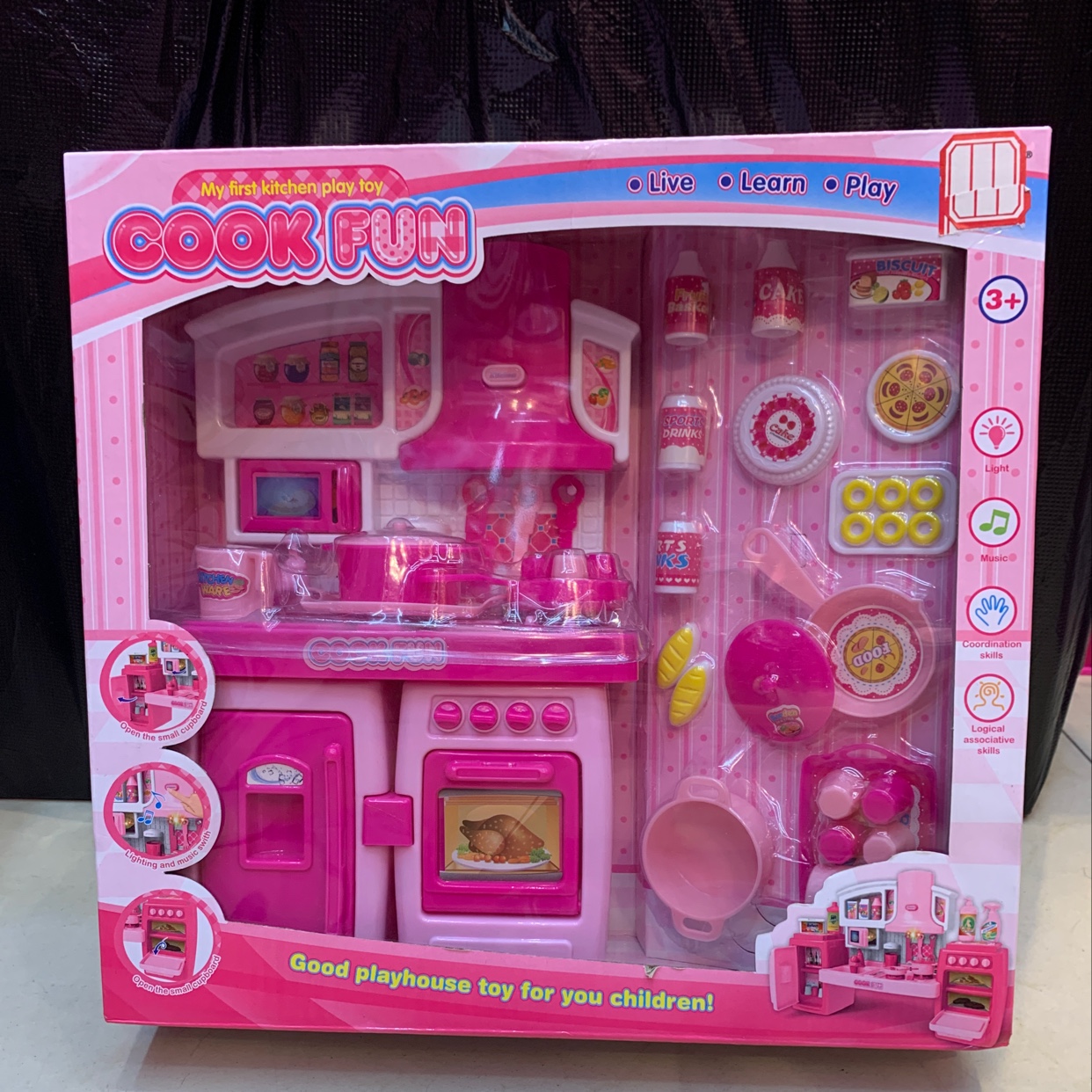 Mini kitchen house play toys, light and music assembly puzzle toys, festival princess gifts