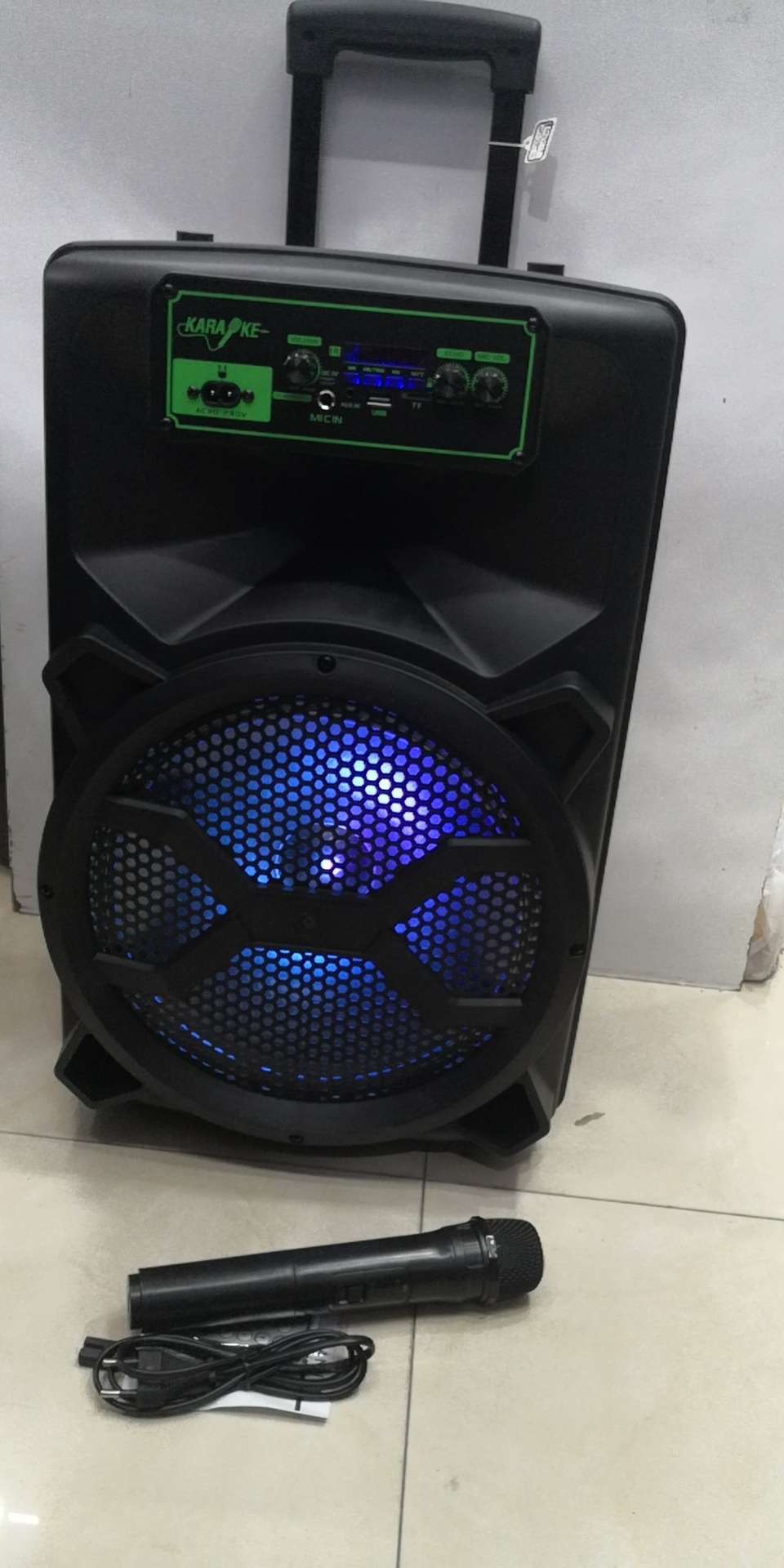 A 12-inch Bluetooth speaker with a pull TAB Specification image