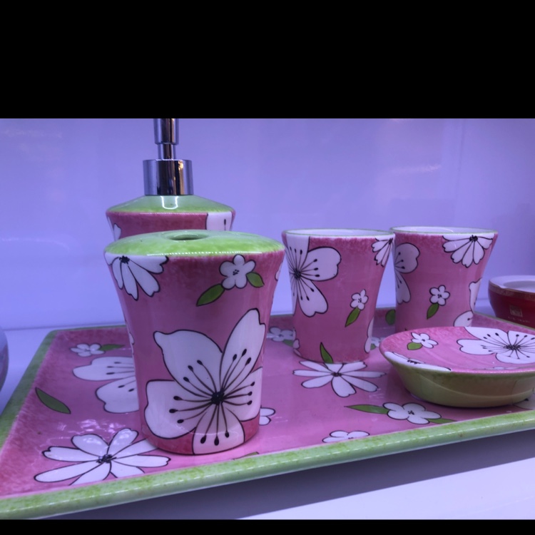 陶瓷印花卫浴六件套带地盘产品图