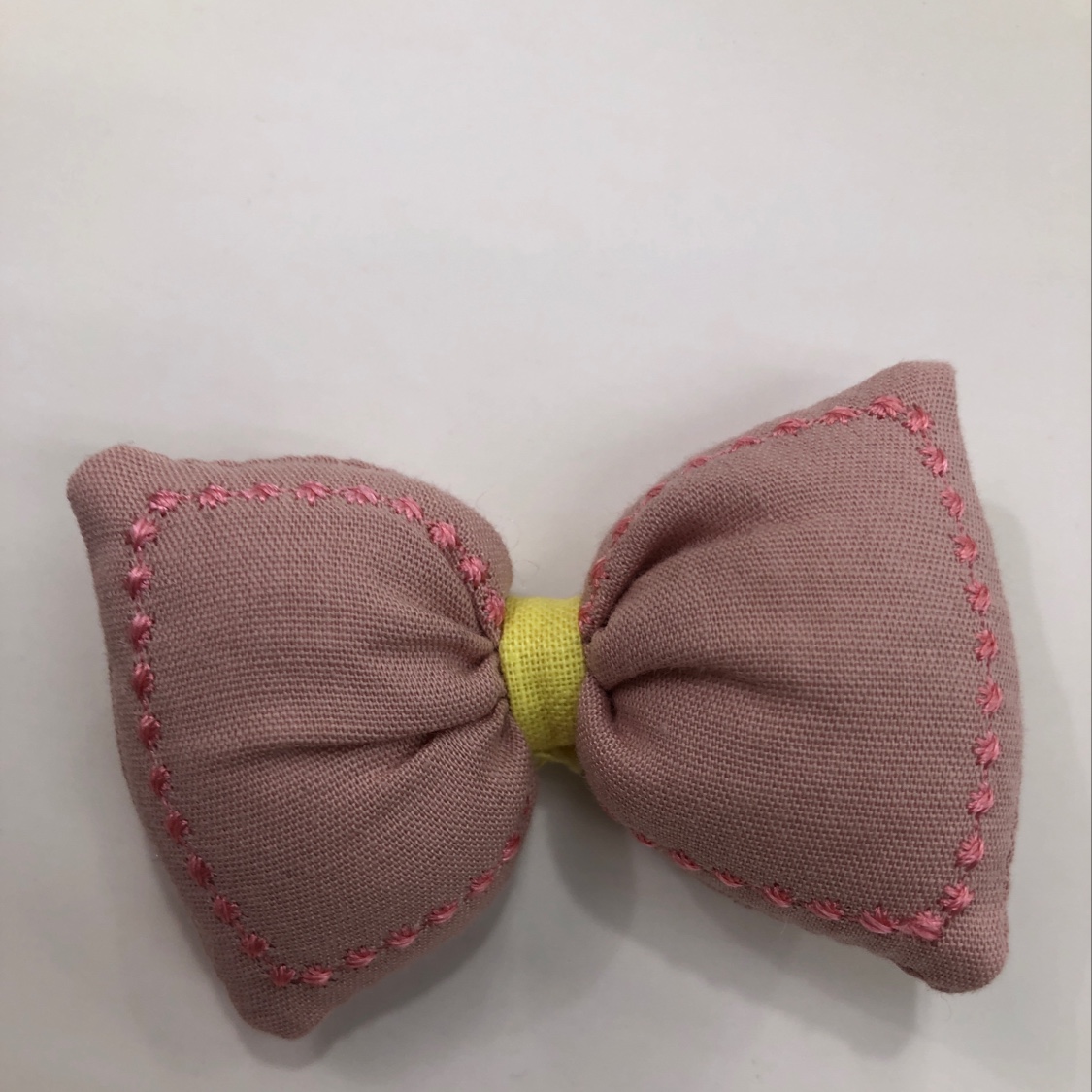 Bow tie details Picture