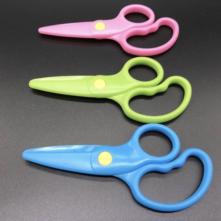 Plastic scissors full figure