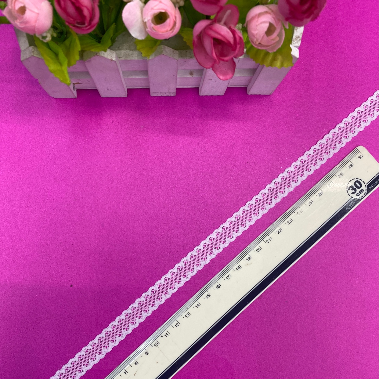LH0368 (Width 1.5CM) Lace, elastic lace, non-elastic lace, eyelash lace, lace fabric, clothing accessories, new style lace Specification image