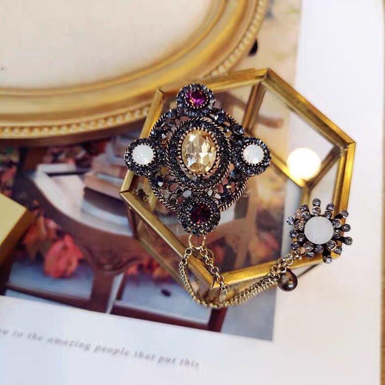 New European and American retro high-end water diamond imitation pearl brooch set for women, Japanese and Korean corsage accessories - Yingying -0232 details Picture