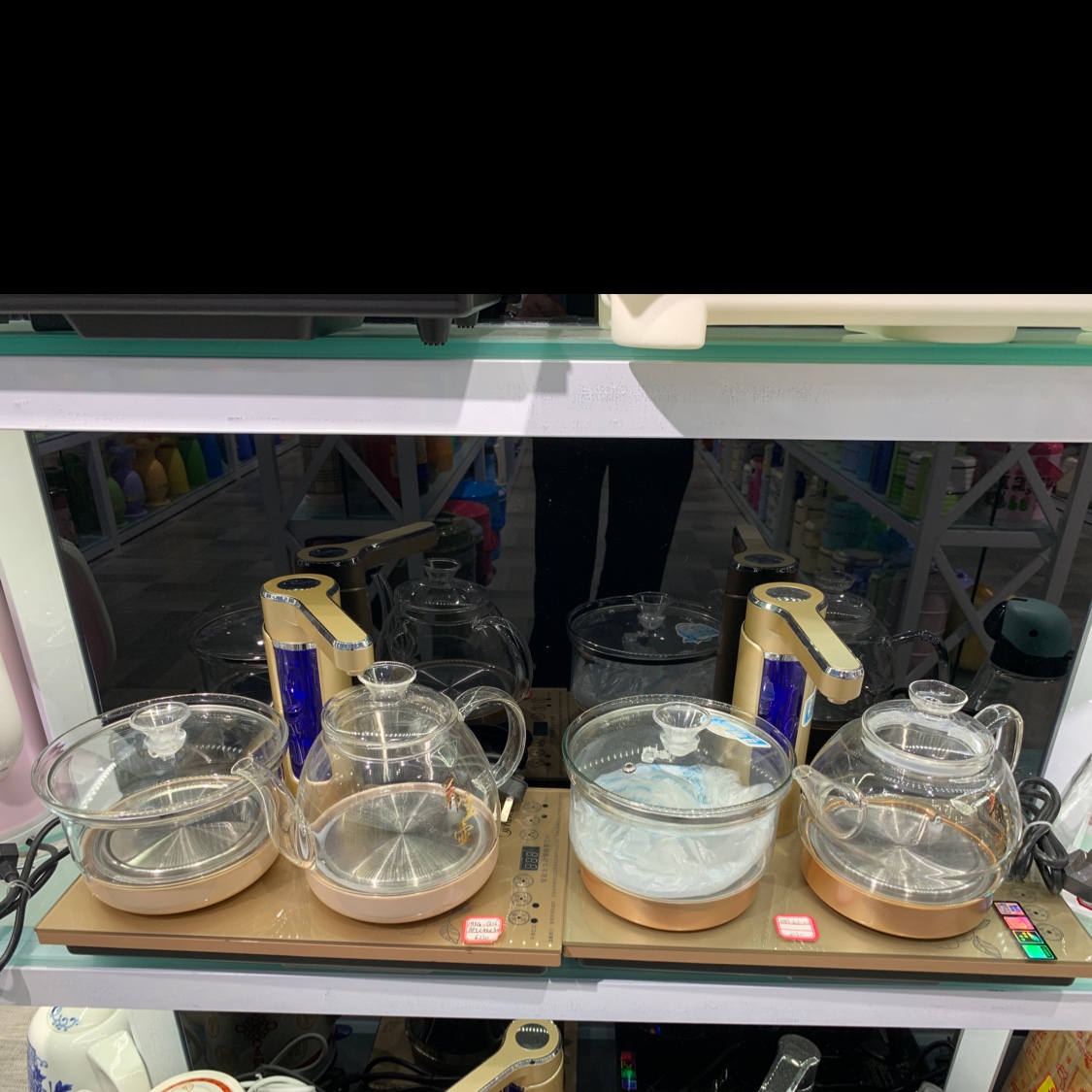 多功能泡茶器，一键开关，智能全自动养生壶白底实物图