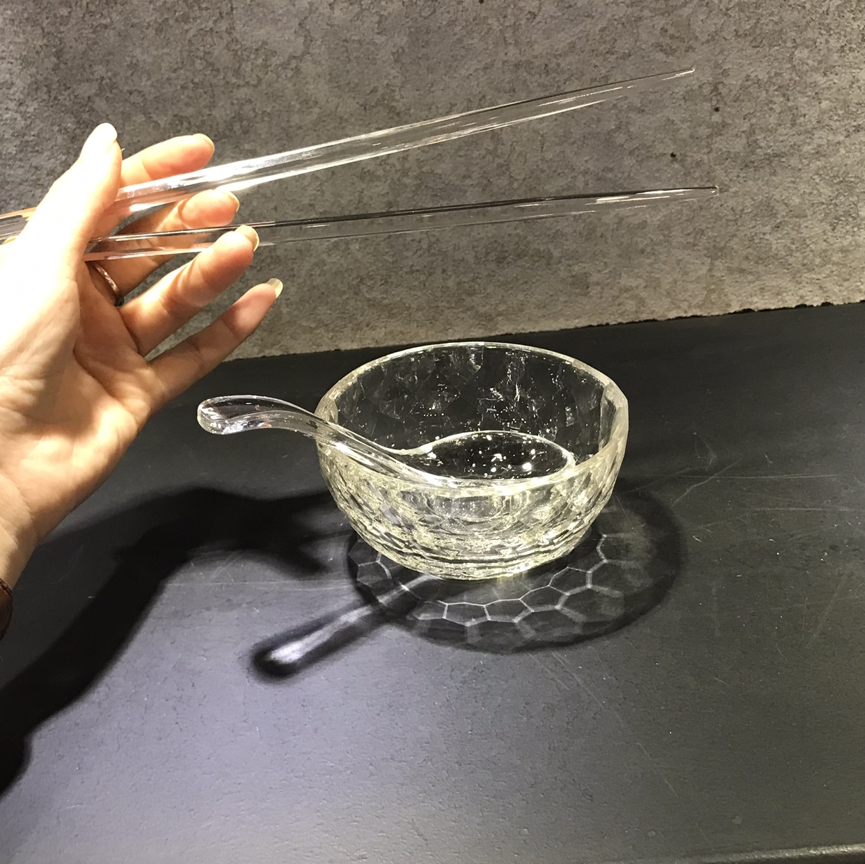 水晶餐具 筷子 勺子 碗白底实物图