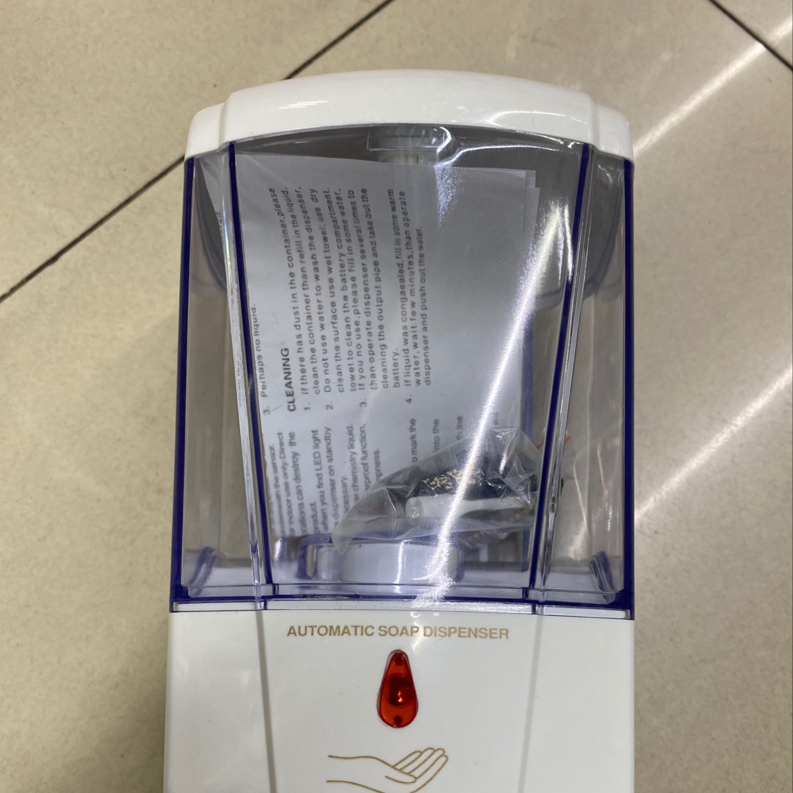 感应皂液器产品图