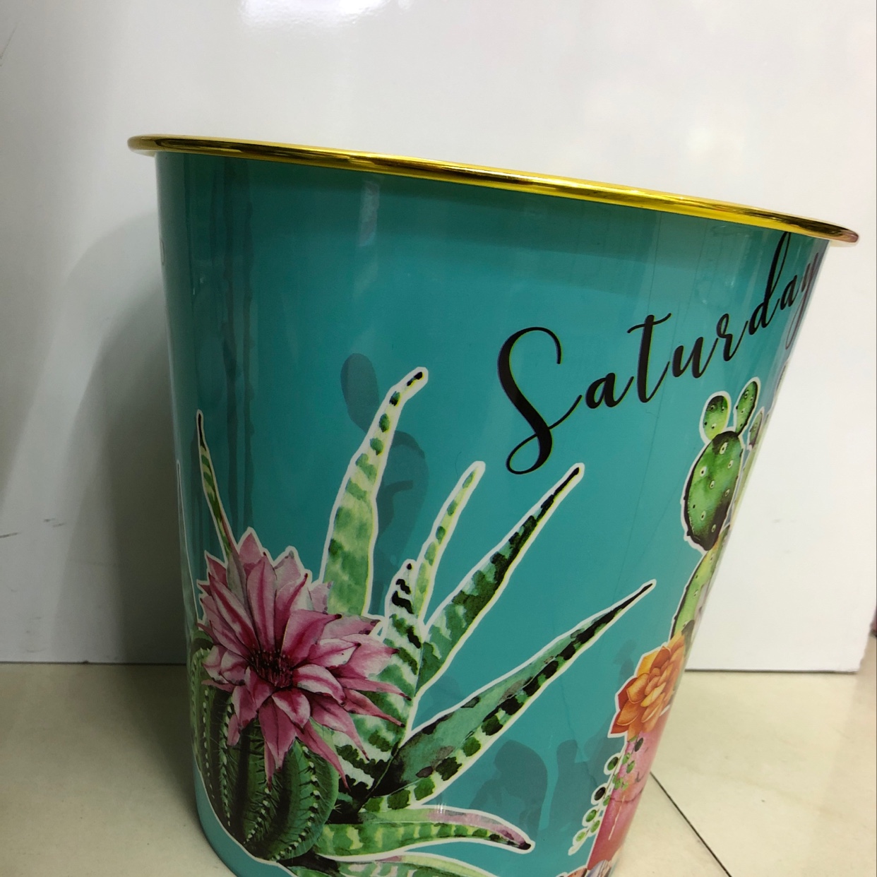 金边印花塑料垃圾桶