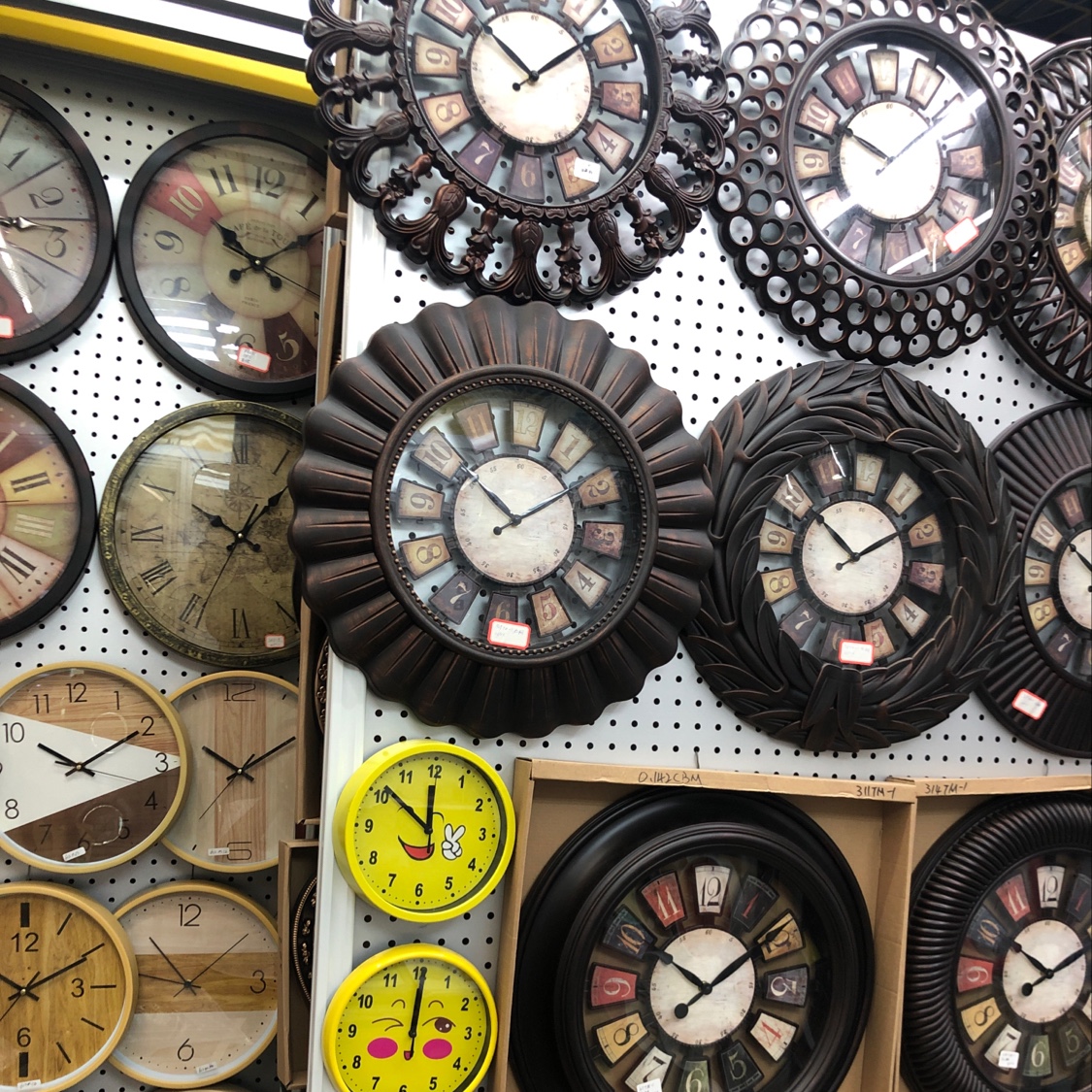 The store of Yiwu Hongwei Watch describe pic - 1