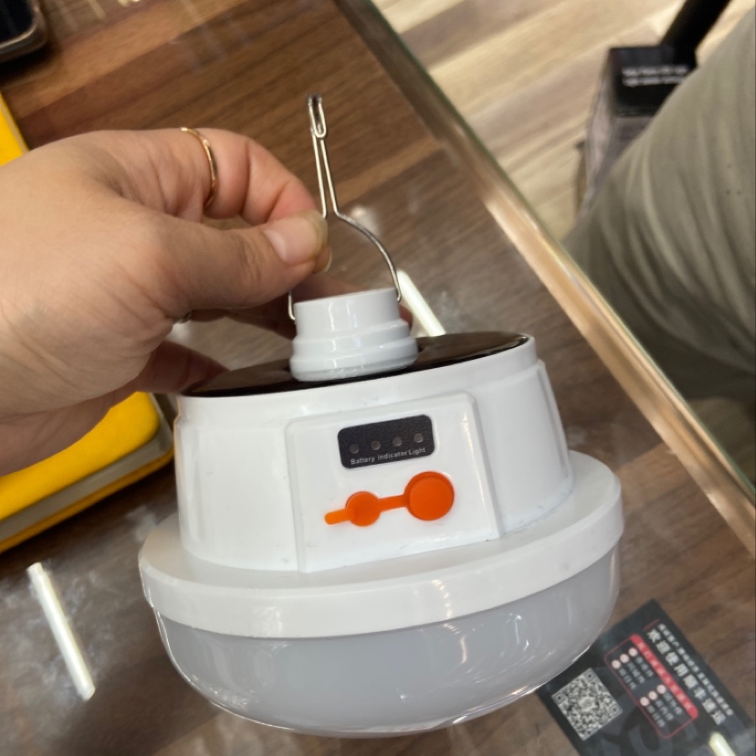 太阳能灯泡细节图