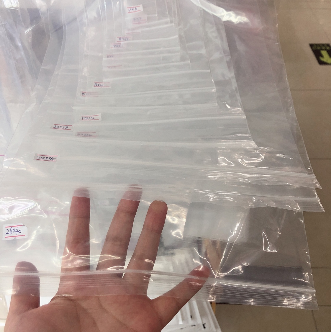 pe self-sealing bag 5*7 10 threads details Picture