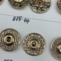 Metal button