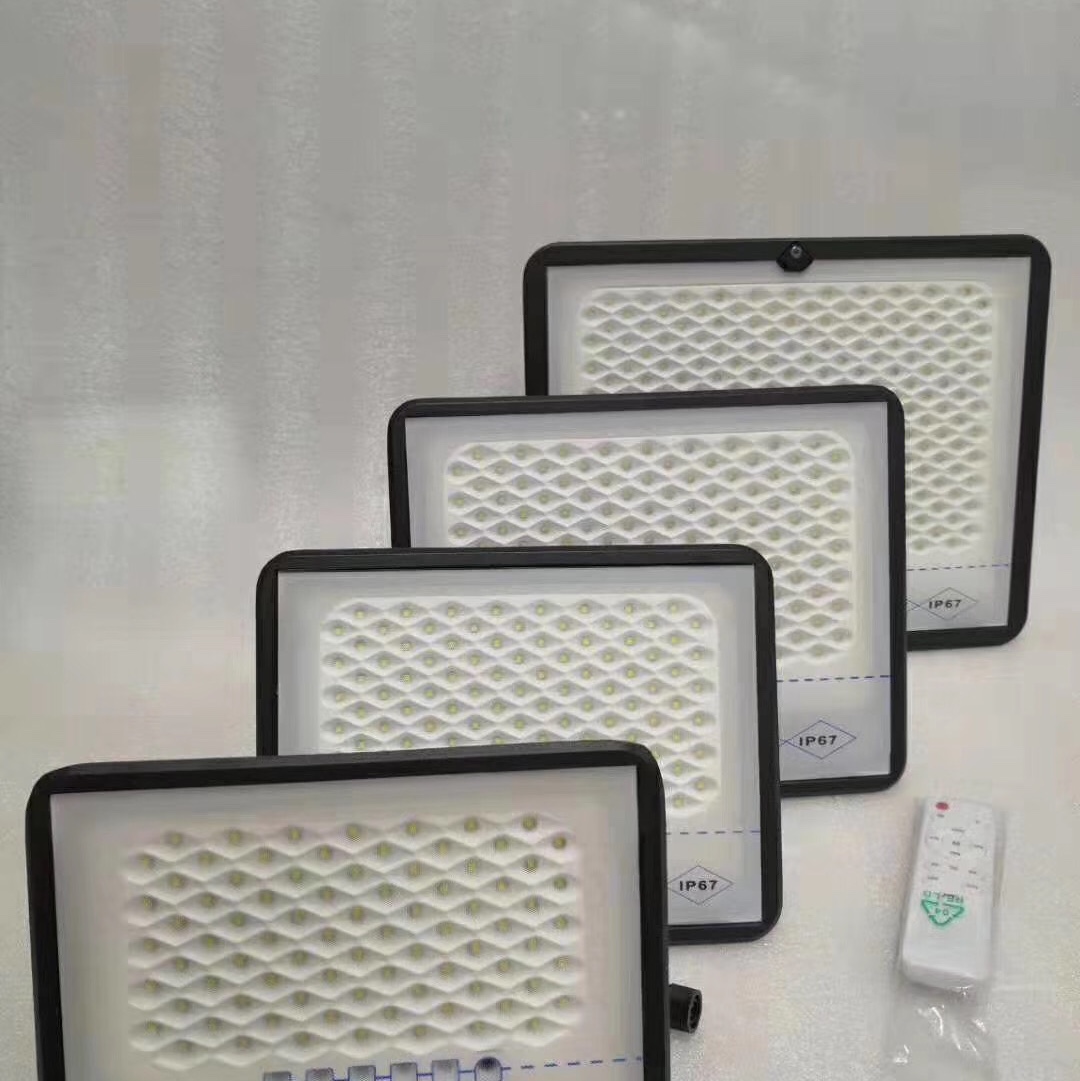 Solar Floodlight Night Work Effect Diagram