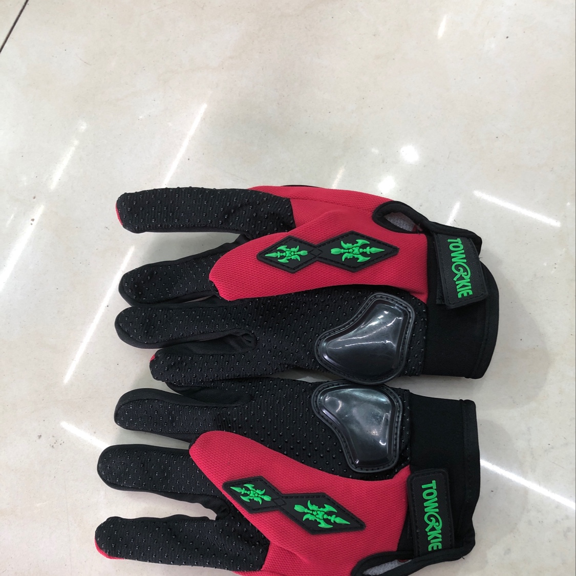 Motorcycle headgear details Picture