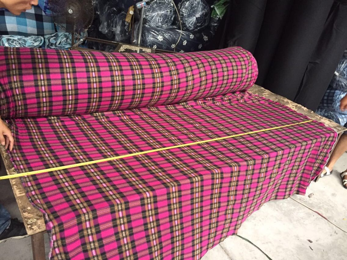 Factory Direct Sales Main Flannel Double-Sided Velvet Coral Velvet Pineapple Check Four-Piece Bed Pillow ☎️15057979995 Application Scenario