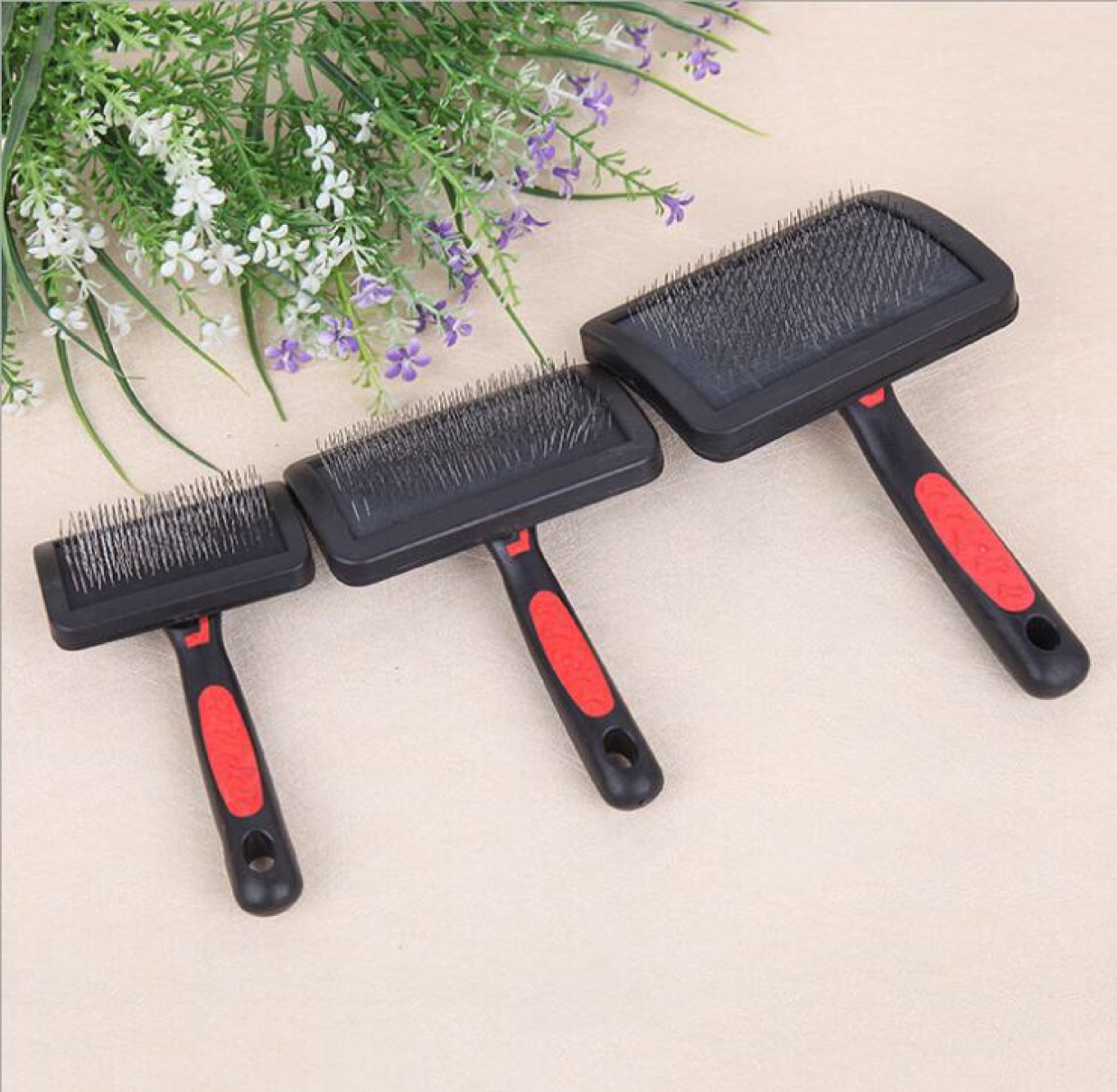 Pet supplies manufacturers direct pet cleaning brush cats and dogs cleaning brush fur coat brush special brush size full figure