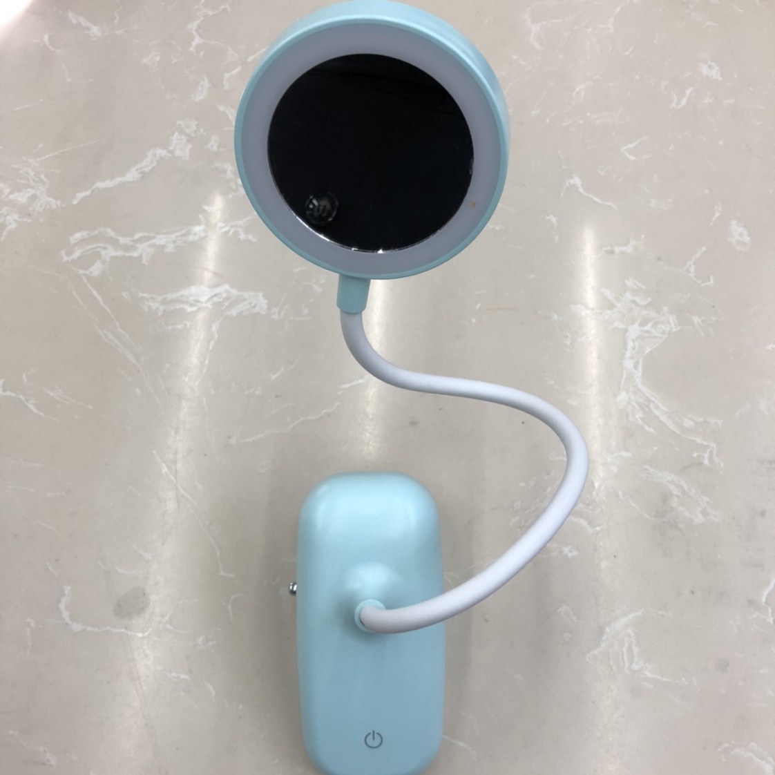 ＦＡ-7300ＵSB线台灯，夹子内置锂电池存电，