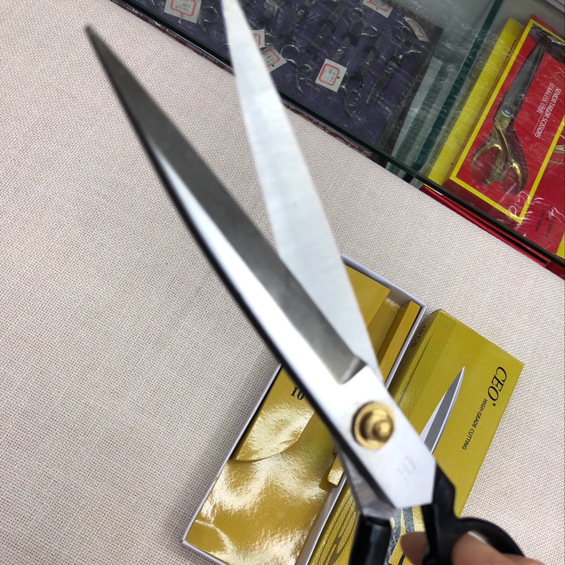 10-inch CEO clothing scissors Specification image