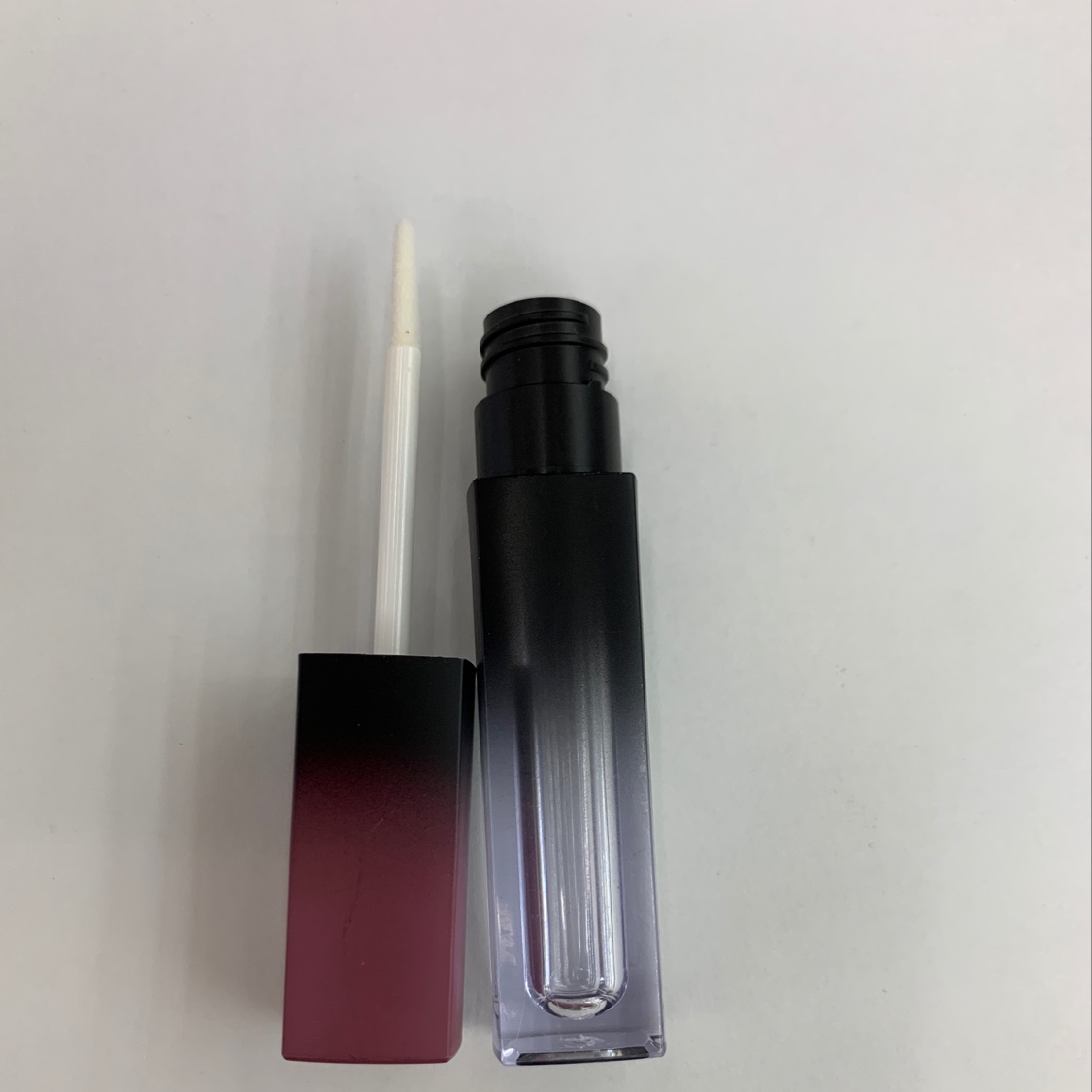 唇泥/润唇油/香水/怡口恋唇油/斯拉唇彩产品图