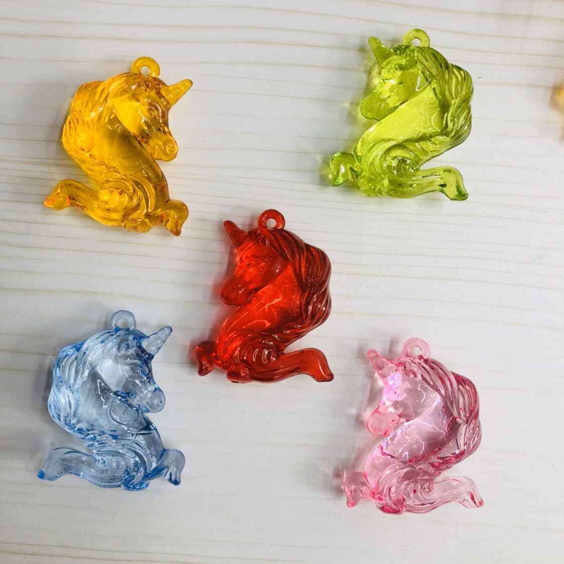 Manufacturers direct acrylic unicorns 47*37mm thumbnail