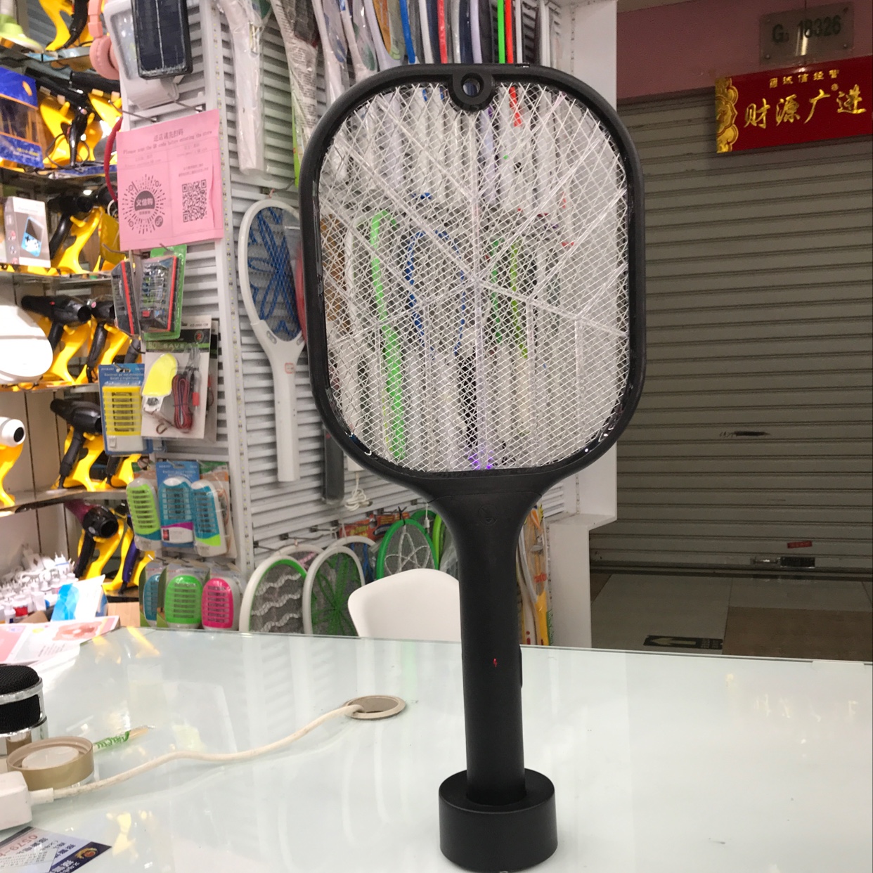 Two-in-one electric mosquito swatter Specification image