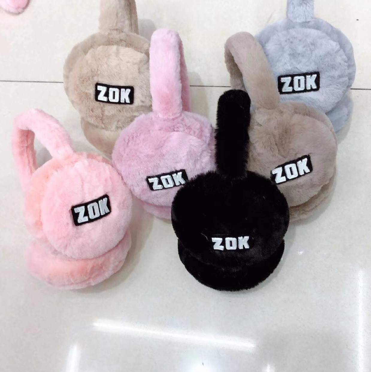 Warm earmuffs thumbnail