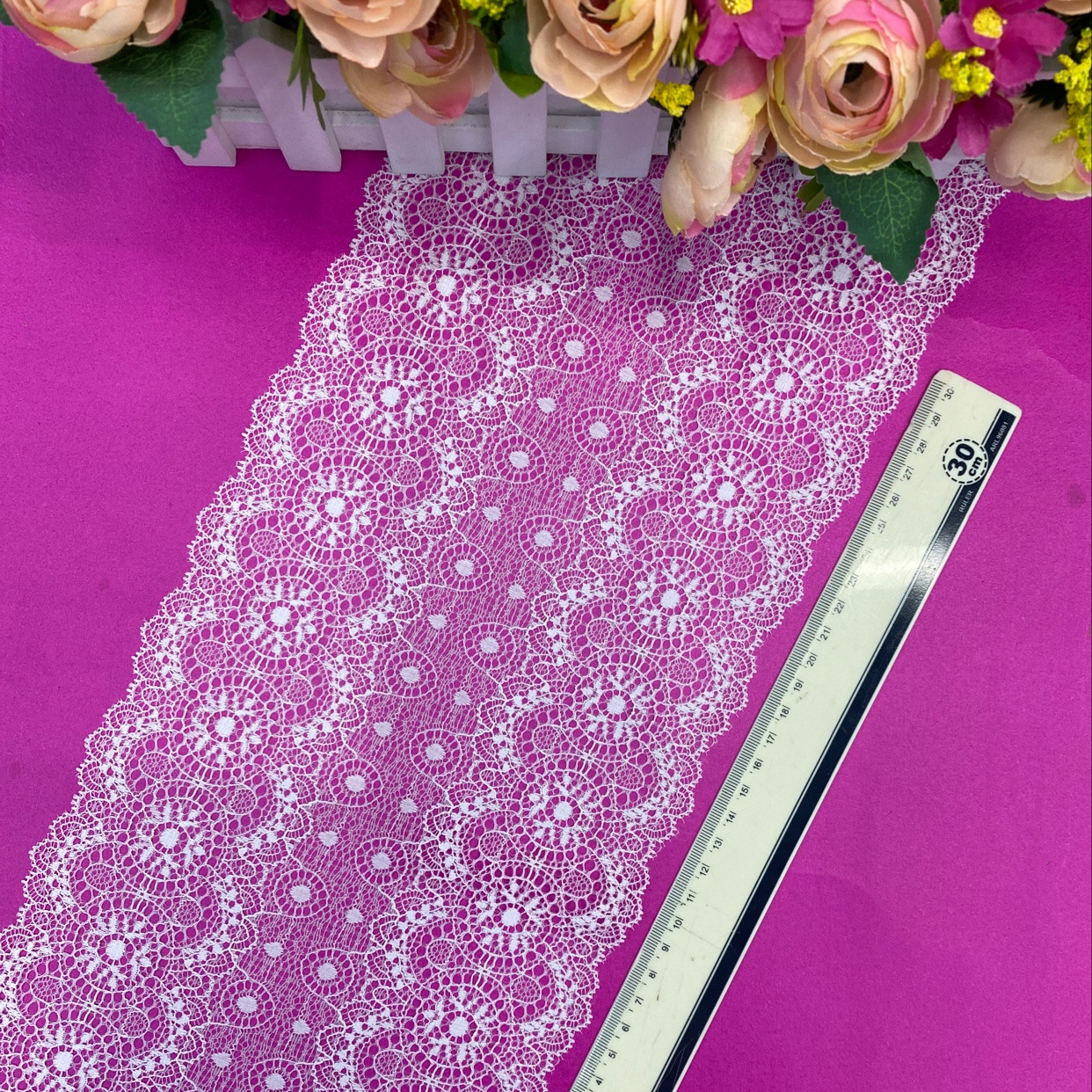 DB2571(width 18CM) Lace trim, with elastic trim, non-elastic trim, eyelash trim, lace fabric, clothing accessories, new style trim Specification image