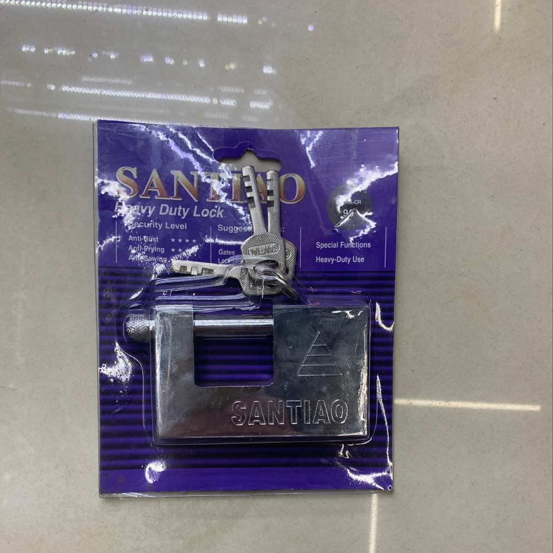 叶片巨形锁