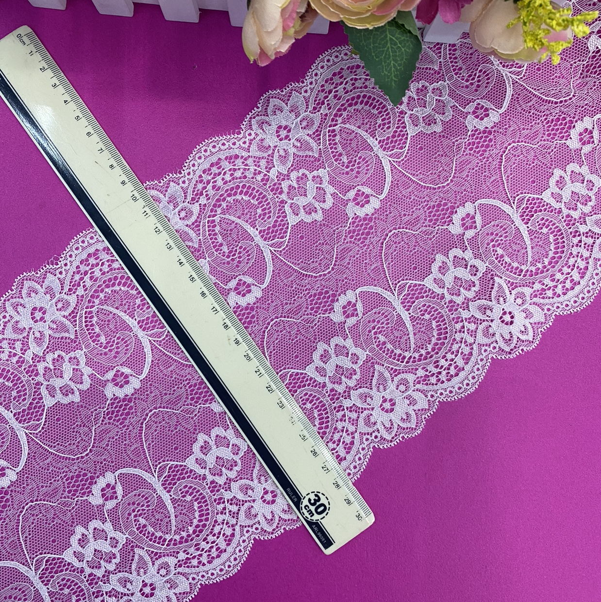 DB0190(width 18CM) Lace trim, with elastic trim, non-elastic trim, eyelash trim, lace fabric, clothing accessories, new style trim Specification image
