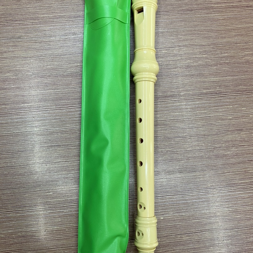 8孔竖笛，米黄色，PVC袋，清洁棒，说明书详情图1