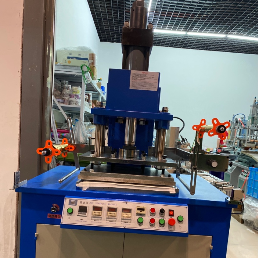 Hydraulic hot stamping machine, logo hot stamping and creasing machine
