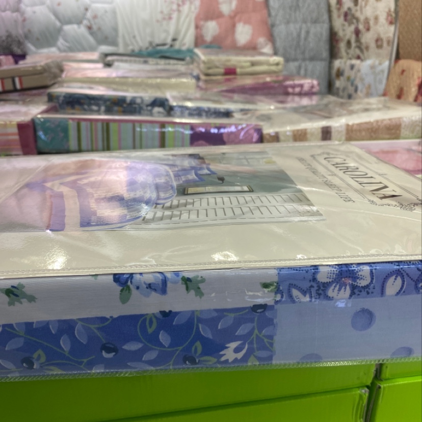 Four-Piece Quilt Set details Picture