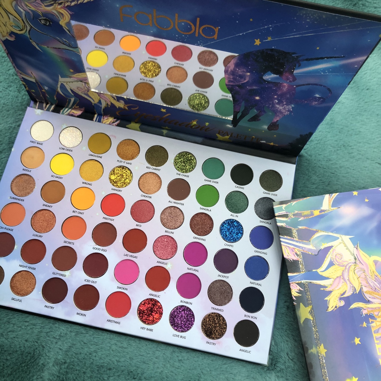 54 Color Eyeshadow Waterproof, Sweat Resistant Eye Makeup Specification drawing